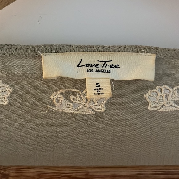 Spring Overlayer - Picture 4 of 4